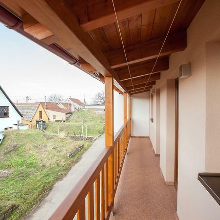 Hôtel Sklipek Vinarstvi Paul à Velké Bílovice Extérieur photo