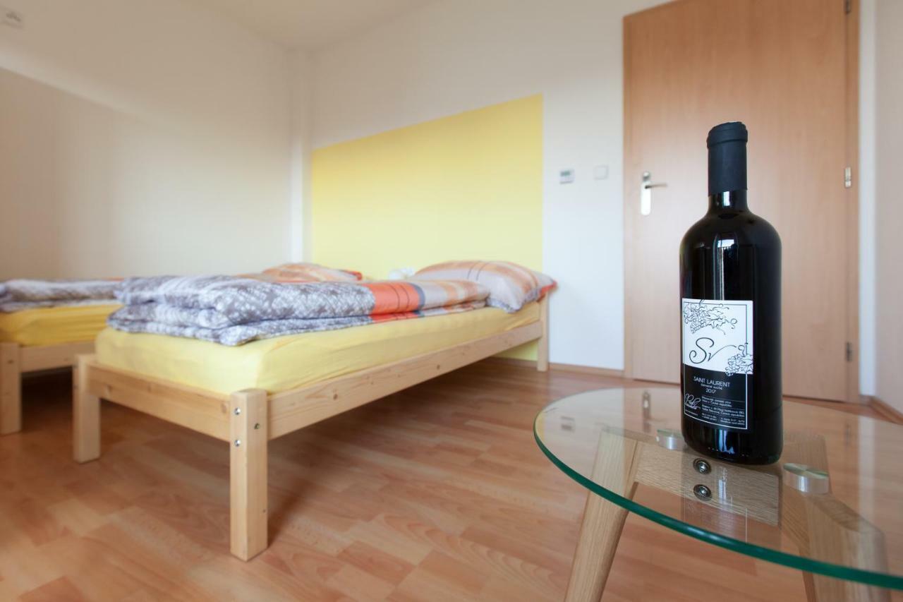 Hôtel Sklipek Vinarstvi Paul à Velké Bílovice Extérieur photo
