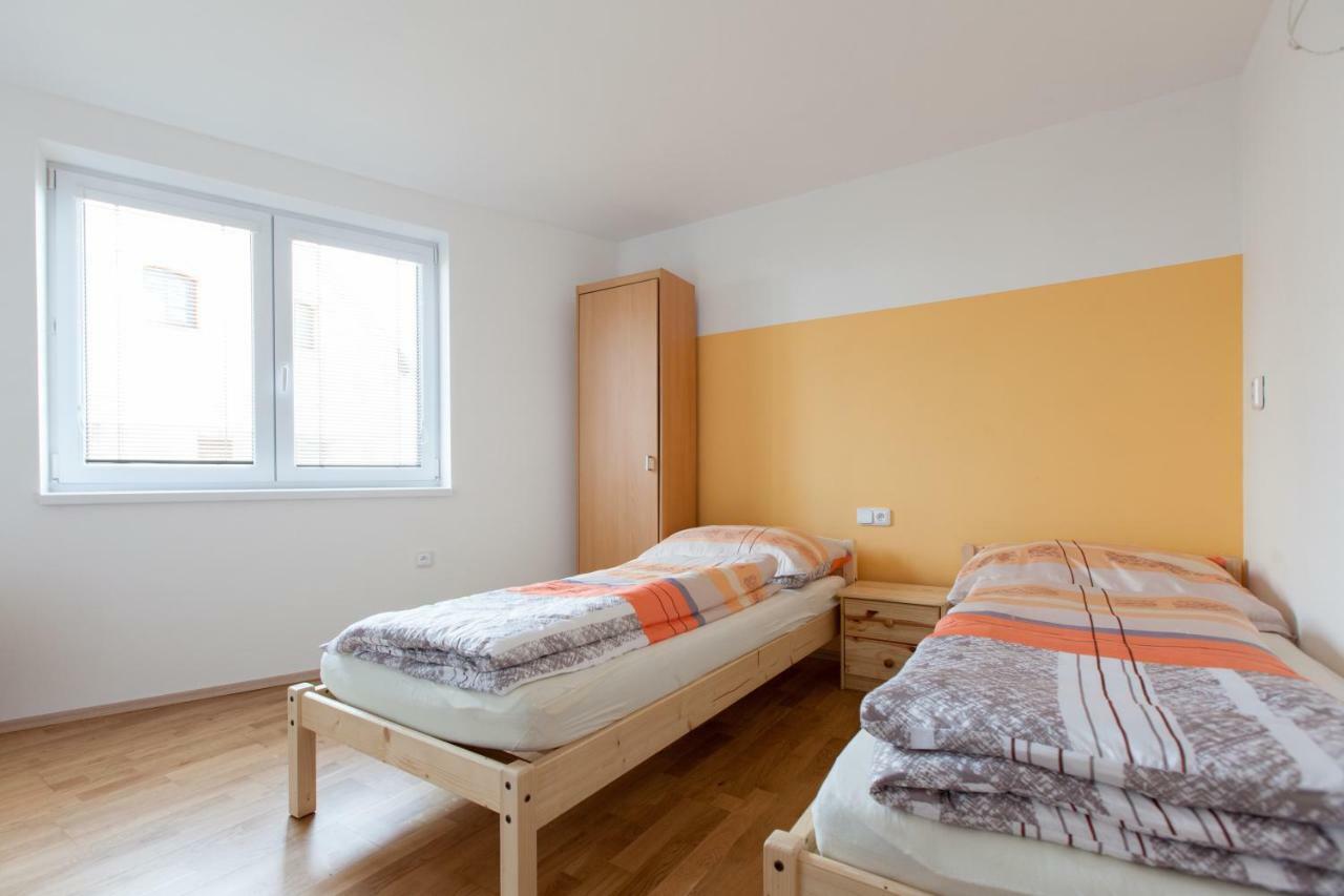 Hôtel Sklipek Vinarstvi Paul à Velké Bílovice Extérieur photo