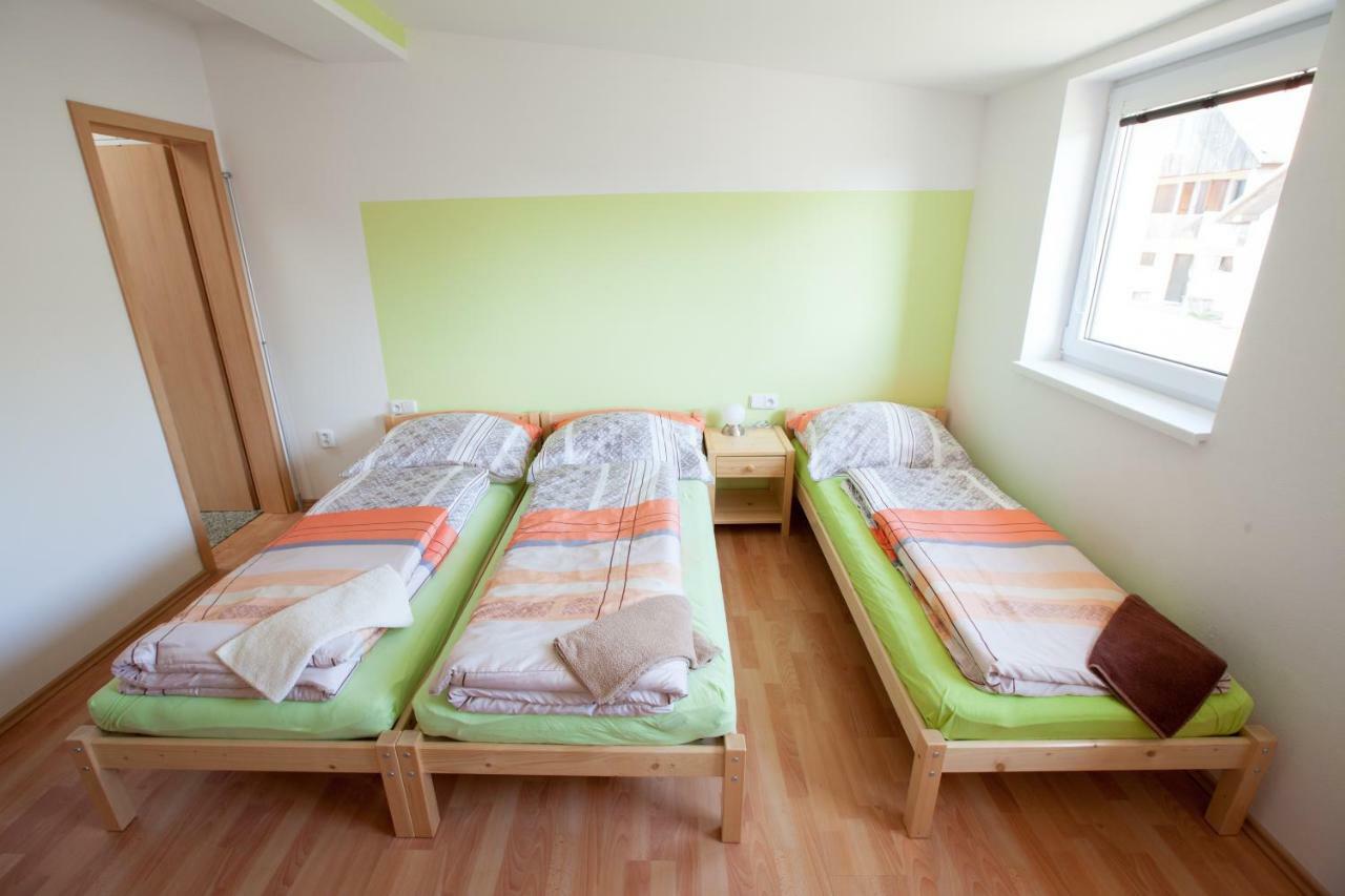 Hôtel Sklipek Vinarstvi Paul à Velké Bílovice Extérieur photo